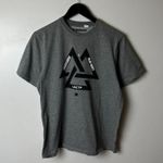 Urban Outfitters Undefeated Play Dirty T Shirt Gray Medium M Graphic Tee Cotton Short Sleeve Logo Photo 8