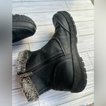 Khombu  Fur Black Suede Womens Ankle Winter Boots Size 7 Photo 6