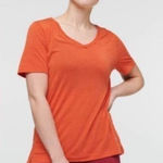 Cotopaxi  woman’s orange short sleeve tee XS VGUC Photo 0