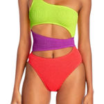 Bond Eye Rico One Photo 0