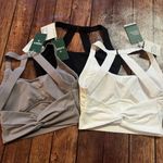 Halara 💚 SoftlyZero™ Plush Twist-Back Sports Bra – XS – NWT – 3 Colors! 💚 Photo 3