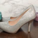 De Blossom Collection  Silver Sparkle Pumps Photo 3