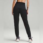 Lululemon  Adapted State High-Rise Jogger *Airflow Sz 0 Photo 2