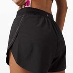Lululemon Find Your Pace Short 3” Lined Size 4 in Black Photo 0