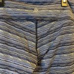 Lululemon  crop leggings, size 6 Photo 1