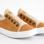 Blowfish Playdoe Washed Sneaker Tan Size 8 Photo 0