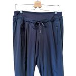 Lululemon Runderful Pants Black Layer Size 10 EUC water resistant Photo 5