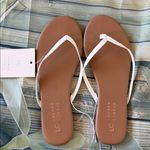 LC Lauren Conrad NWT Women's Flip Flop Sandals Photo 1