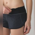Lululemon Speed Short 4-way Stretch 2.5" in Heathered Black / Black / Boom Juice Photo 10