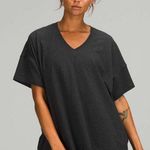 Lululemon Side Tie V-Neck T-Shirt Size 4 Heathered Black Oversized Workout Photo 0