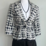 Chick woman’s size small Black and White Geometric Blazer Photo 0