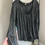 We The Free  | FREE PEOPLE Gray V-Neck Long Sleeve Top Photo 4