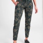Athleta Trekkie North Printed Jogger in Terra Firma Olive Photo 0