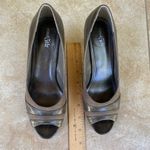 East 5th East Fifth Brown Peep Toe Heels Photo 9