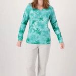 Denim & Co French Terry Crystal Wash VNeck Pullover A520016 NWT 1X Vibrant Green Photo 4