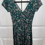 Kaileigh Dress Green and Floral Photo 0