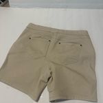 Women's Tan Shorts Khakis & Company Size 8 Summer Classic Everyday Spring Casual Photo 5