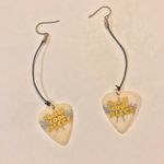 Guitar pick earrings Photo 3