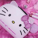 Hello Kitty NWT  Makeup Travel Bag Photo 6
