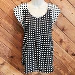 Motherhood Maternity scoop neck checkered lightweight cap sleeve top black white Photo 1