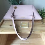 Michael Kors Purse Photo 3