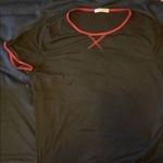 Ekouaer Stylish Black Tee with Red Accents Photo 1