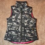 Cynthia Rowley  Womens Size L Quilted Vest Zip Front Snap Front Pockets Camo Photo 0