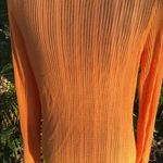 Cyrus light weight ribbed long sleeve scoop neck Top size Medium NWT Photo 1