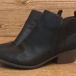G by Guess  brown size zip up ankle booties size 9.5 Photo 0