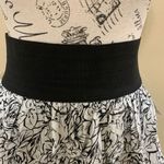 Wet Seal Black & White Floral Skirt M Photo 5