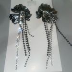 H&M LONG FLOWER-SHAPED EARRINGS Photo 3