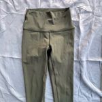FLEO el toro leggings size Extra Small green Photo 4