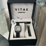 VITAE London Ilesha Black Photo 3