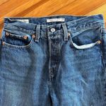 Levi's Levi’s Premium Denim Wedgie Straight Jeans in Carry Kerry Medium Wash Size 27 Photo 3