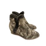 Pelle Moda Boots Size 6.5 Erin Faux Fur Trim Wedge Camouflage Zip Booties Green Photo 1