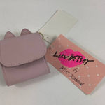 Betsey Johnson NWT  Ear Bud Case Pink Photo 0
