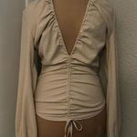 Pretty Little Thing Stone Textured V-Neck Ruched Long Sleeve Top 4 Bodycon Casual Photo 0