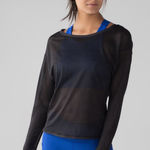 Lululemon  Athletica Sz 8 Top Lean In Long Sleeve Black Sheer Striped Mesh FLAWS Photo 0