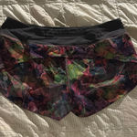 Lululemon  Shorts Hotty Hot 2.5" Low-Rise 8 Photo 0