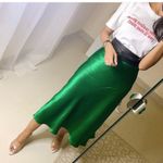 ZARA Blogger’s Fav| NWT Satin Effect Midi Skirt Photo 8