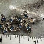 Metal flower Barrette sliver and blue rhinestones Silver Photo 3