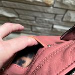 B. Makowsky Crossbody Bag Leather Mauve Pink Photo 8