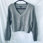 Wild Fable Gray Cropped V-Neck Sweater M Photo 0