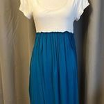 AQUA White and Teal Short Sleeve Dress Photo 0