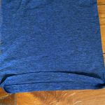 Lululemon  Long Sleeve, Crew Neck top with‎ thumb hole, Size 4 Photo 5
