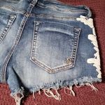 Indigo Rein jean short distressed Photo 4