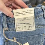 Austin Landing Shorts Womens Size 7 Blue High Rise Loose Fit Denim Jorts Bermuda Photo 4