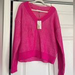 Boutique Poppin’ Pink Vneck Boutique medium NWT Photo 0
