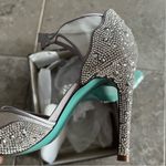 Betsey Johnson Iris Rhinestone Pumps, Size 7.5M New in Box $129 Photo 6