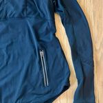 Lululemon  Run Reflect Pullover Black size 6 Running Gym Studio Power Luxtreme Photo 3